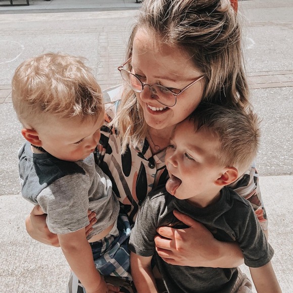 Meet your Posher, Alysha - Picture 1 of 1